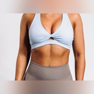 Fabletics•Gray front twist Sports Bra | Size Small
